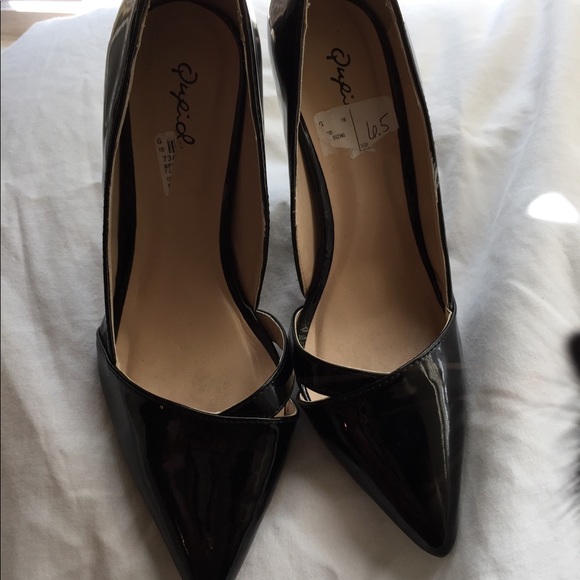 Never worn Qupid Black Heels - Picture 5 of 5